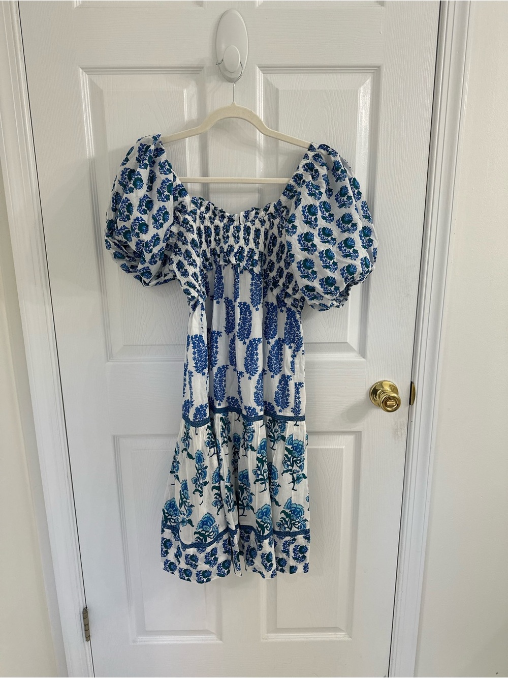 Ro's Garden Puff-Sleeve Dress